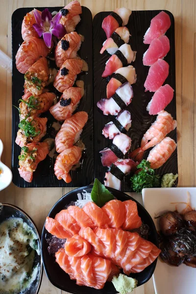 Fisk Och Skaldjur Sashimi Set Japansk Mat — Stockfoto
