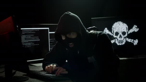 Questo Hacker Potrebbe Rubare Informazioni Personali Documenti Governativi Risultati Ricerca — Video Stock