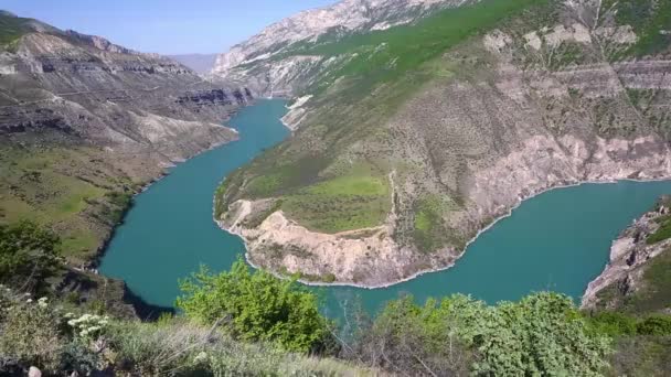 Mountain Landscape Canyon Mountain River Flows High Rocks Blue Water — Stock Video