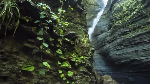 Красивые Водопады Горах Дикая Природа Северного Кавказа — стоковое видео