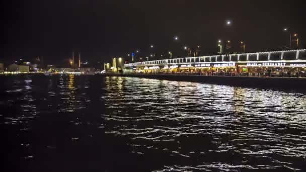 Cidade Nocturna Passagem Bósforo Uma Vista Água Cidade Istambul — Vídeo de Stock