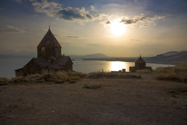 Vieux Temple Sur Rive Lac Sevan Arménie — Photo