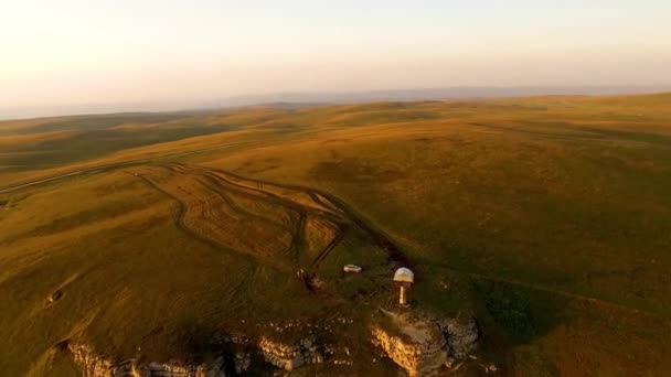 Vrcholní Pohled Plošinu Odmok Nad Kameny Podle Povahy Severního Kavkazu — Stock video