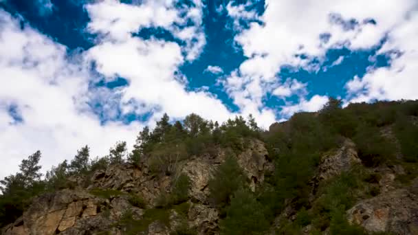 Nuvole Movimento Nel Cielo Blu Panorama Dopo Una Pioggia — Video Stock