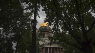 Aziz Isaac Katedrali. St. Petersburg şehrinin manzarası ve mimarisi