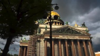 Aziz Isaac Katedrali. St. Petersburg şehrinin manzarası ve mimarisi