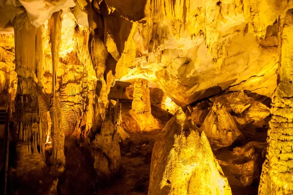 Dupnisa Mağarası'Demirkoy. Kırklareli, Türkiye