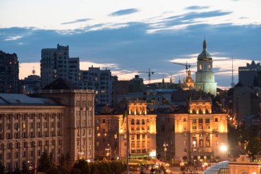 Maydan Nezalezhnosti görünümü. Ukrayna - Kiev'ın başkentinde bağımsızlık Meydanı