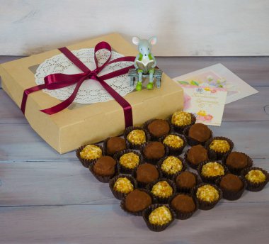 sağlıklı enerji protein barları ve badem kayısı Truffles