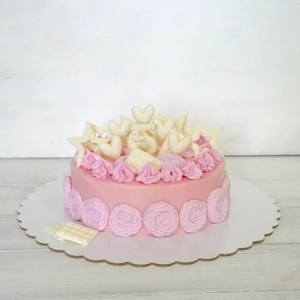 Pastel Crema Rosa Con Flores Para Cumpleaños Años —  Fotos de Stock