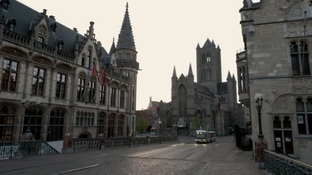 Statyczne Widoku Ghent Stare Miasto Kościoły Michael Bridge Jako Autobus — Wideo stockowe