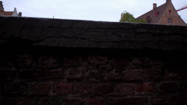 Caméra Lève Derrière Mur Pour Révéler Église Notre Dame Bruges — Video