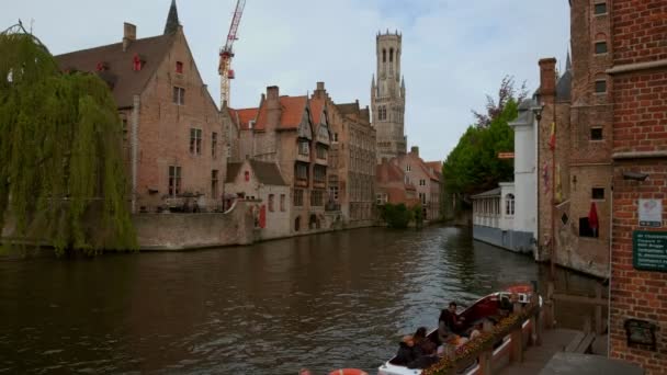 Statische Clip Van Dijver Gracht Toren Van Het Belfort Brugge — Stockvideo