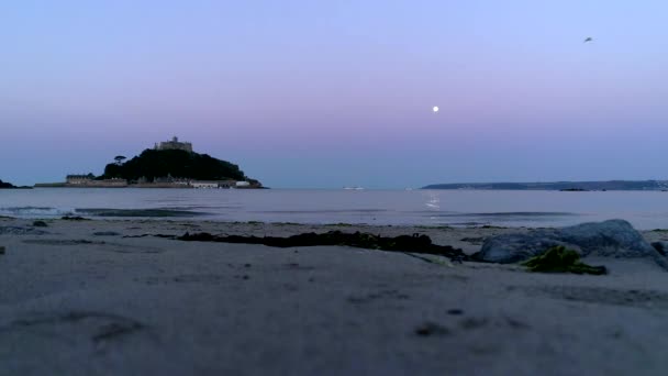 Low Angle Morning Twilight Clip Michaels Mount Cornwall Full Moon — Stock Video