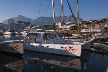 Cape Town limanı sabah. 2009 yılında bir yaz sabahı alınan