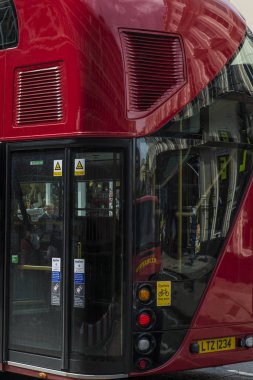 Londra Victoria İstasyonu bir stand Park için yeni otobüs