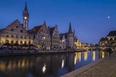 Evneing Graslei, Gent, Belçika Ortaçağ bölümünü kıyısında