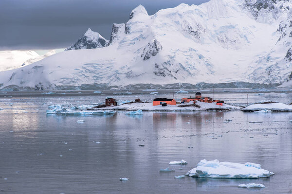 Paradise Harbour Antarctica, a popular place for visiting cruise ships