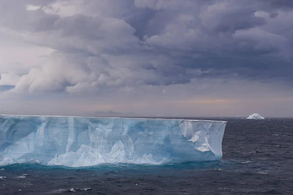 Velké Tabulky Ledovce Antarktidě Zvuku Antarktida — Stock fotografie
