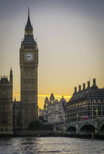 Parlament Und Großer Ben Bei Sonnenuntergang Und Sonnenuntergang Central London — Stockfoto