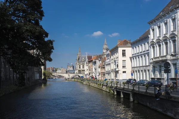 Widok Kierunku Obszaru Średniowiecznej Gandawy Mostu Jakobijnenstraat — Zdjęcie stockowe