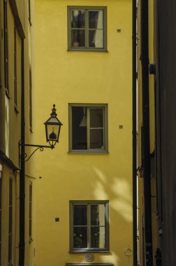 Stockholm/İsveç 6 Mayıs 2006 - renkli mimari bir yan Sokağı