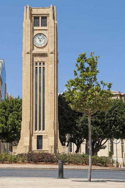 Nejmeh square Beyrut merkezi iş bölgesinde yer alan ve Lenbonese Parlamentosu konumunu
