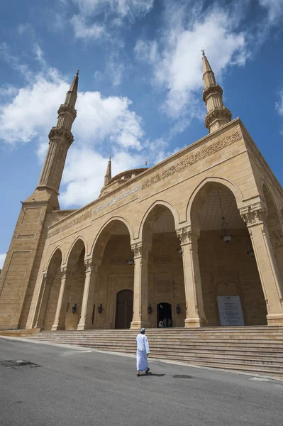 Beruit でモハンマド アミン モスクは殉教者の広場に位置するスンニ派 Mosuq — ストック写真