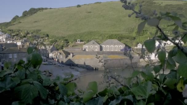 Camera Rises Flowers Reveal Slipway Harbour Port Isaac Cornwall Taken — Stock Video