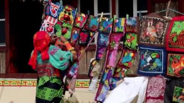 El Porvenir Panama San Blas Adaları üzerinde rüzgarda üfleme molas yerli Guna eğilimi