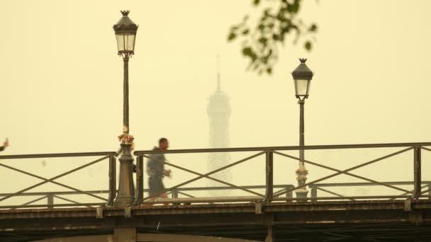 Paris France 30Th April 2019 Three Joggers Running Pont Des — Stock Video