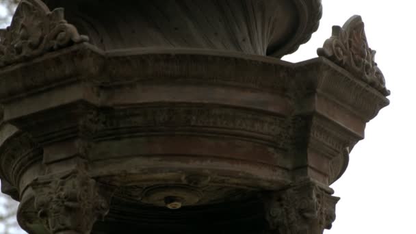 Tilt Old Drinking Fountain Rossio Square Lisbon Portugal Background Defocused — Stock Video