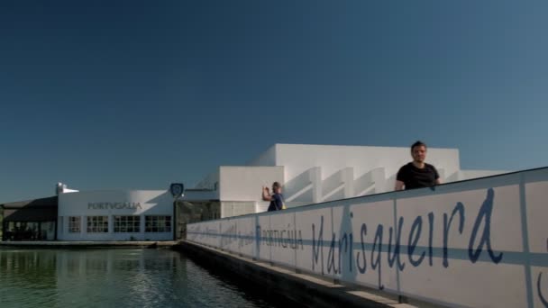 Λισαβόνα Πορτογαλία Μαΐου 2019 Από Εστιατόριο Μνημείο Ανακαλύψεις Τουρίστας Λήψη — Αρχείο Βίντεο