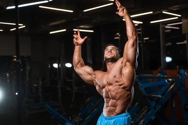 Knappe Fit Gespierde Kaukasische Jongeman Van Model Verschijning Training Training — Stockfoto