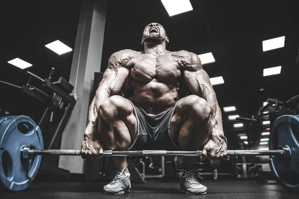 Guapo Caucásico Músculo Hombre Modelo Apariencia Entrenamiento Gimnasio Entrenamiento Piernas — Foto de Stock