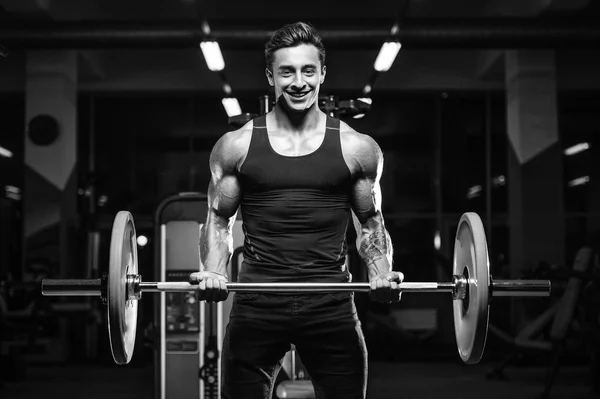 Bonito Jovem Ajuste Muscular Caucasiano Homem Treinamento Treino Aparência Modelo — Fotografia de Stock