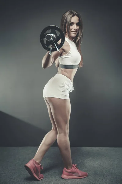 Güzel Güçlü Seksi Atletik Genç Beyaz Fitness Kız Abs Kas — Stok fotoğraf