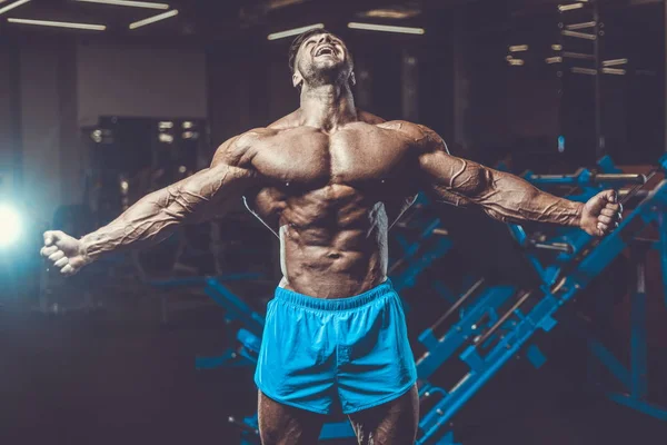 Bonito Jovem Ajuste Muscular Caucasiano Homem Treinamento Treino Aparência Modelo — Fotografia de Stock