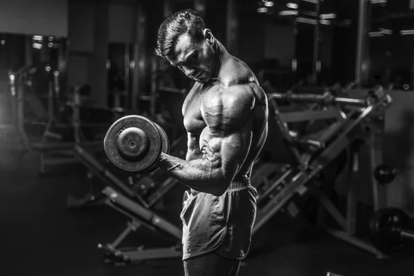 Bonito Jovem Ajuste Muscular Caucasiano Homem Treinamento Treino Aparência Modelo — Fotografia de Stock