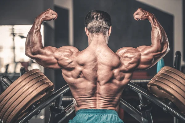 Brutalt Starka Bodybuilder Atletisk Åldern Man Pumpa Upp Muskler Träning — Stockfoto