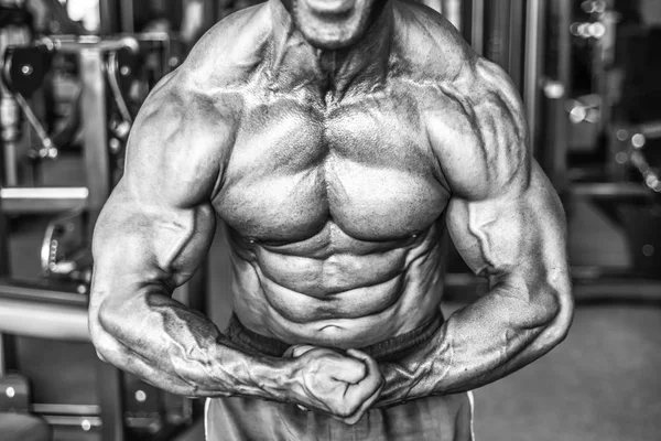 Brutale Forte Bodybuilder Atletico Uomo Anziano Pompaggio Muscoli Allenamento Concetto — Foto Stock