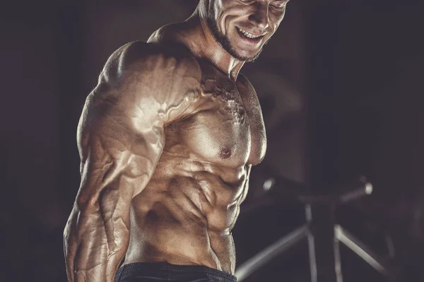 Brutal starke athletische Männer Muskeln Training Bodybuilding muskulös — Stockfoto