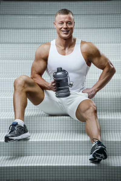 Fitness Man Gym Drinking Water Workout Fitness Bodybuilding Healthy Background — Stock Photo, Image