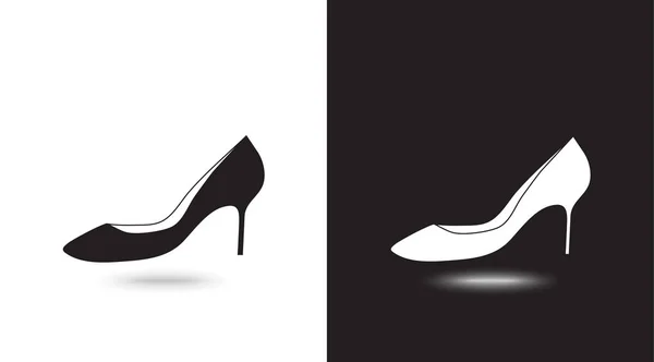 黒と白の背景にベクトル アイコン女性靴 — ストックベクタ