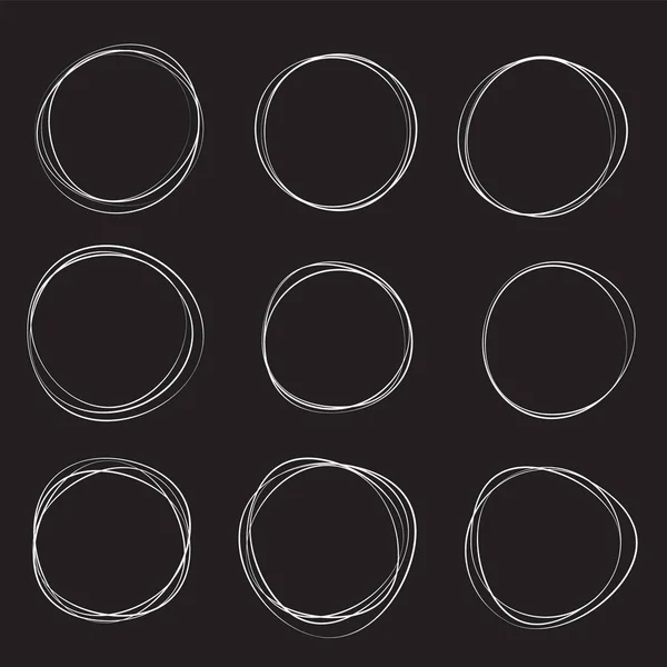 Molduras circulares desenhadas à mão. Abstrato Grunge doodle frames isolado no fundo branco. Quadro abstrato  . — Vetor de Stock