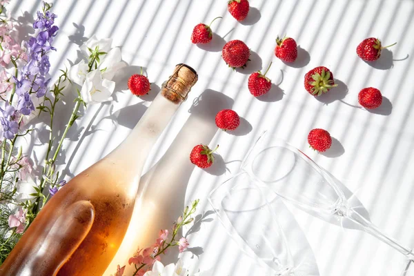 Bottle Cold Pink Champagne Table Next Flowers Glasses Ice Strawberry — Stock Photo, Image