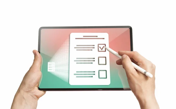 Mujer Selecciona Respuesta Correcta Cuestionario Tableta Digital Concepto Pruebas Línea —  Fotos de Stock