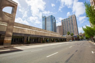 Sacramento, Ca - 7 Nisan 2018: Sacramento Convention Center 137,000 sq ft Sergi Salonu, 31 Toplantı salonları ve 24.000 sq ft balo salonu mevcuttur.