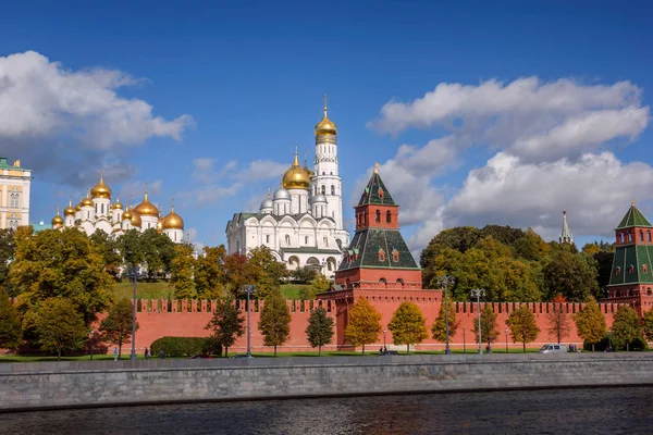 Conjunto Torre Ivan Grande Sino Catedral Arcanjo Kremlin Moscou — Fotografia de Stock