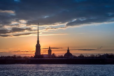 Peter ve Paul Fortress günbatımı. Saint-Petersburg, Rusya Federasyonu